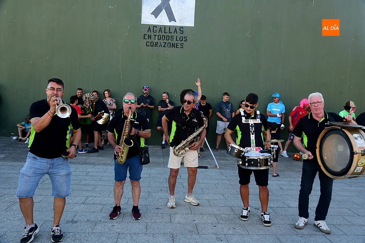 Pregón y disfraces fiestas Agallas