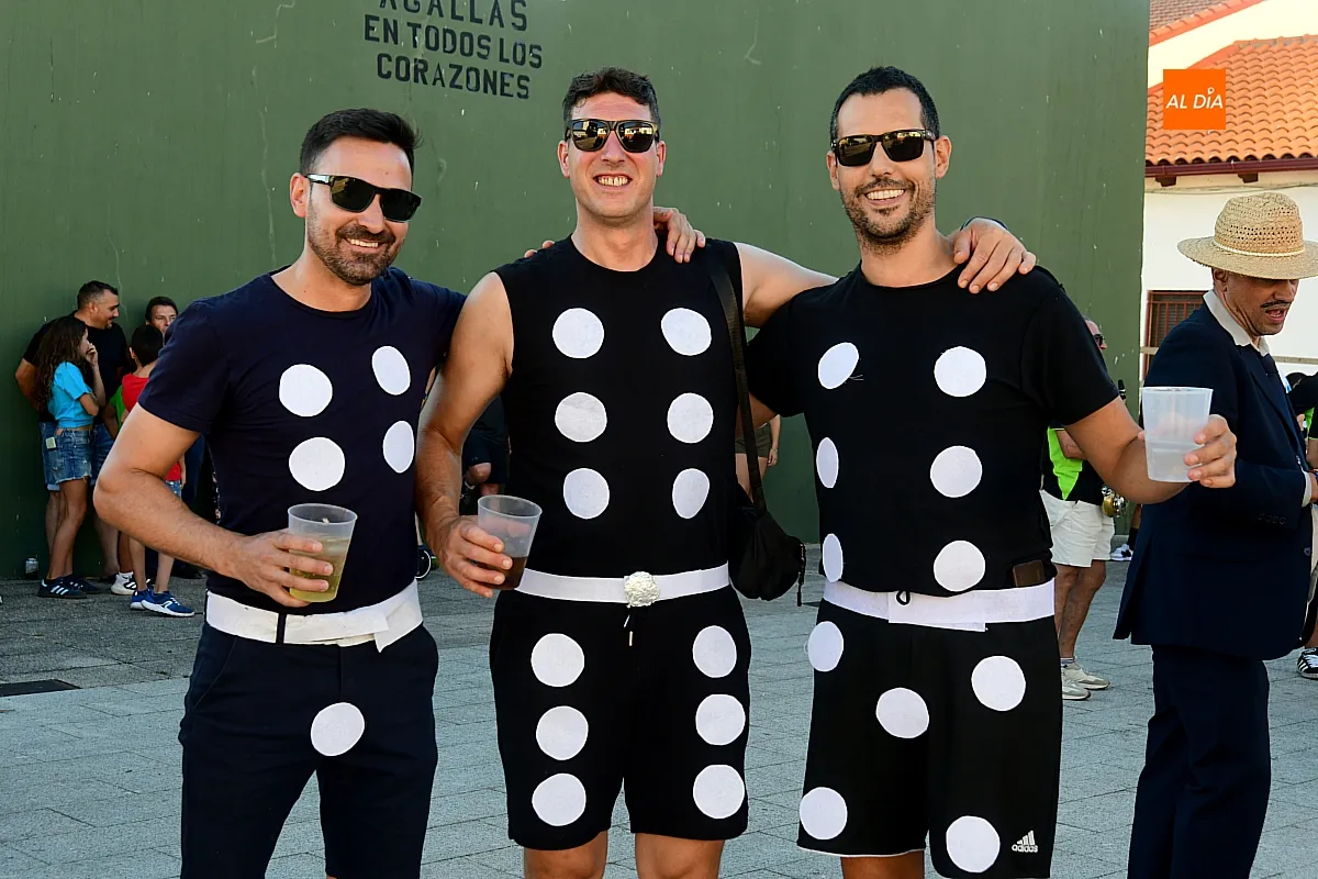 Pregón y disfraces fiestas Agallas