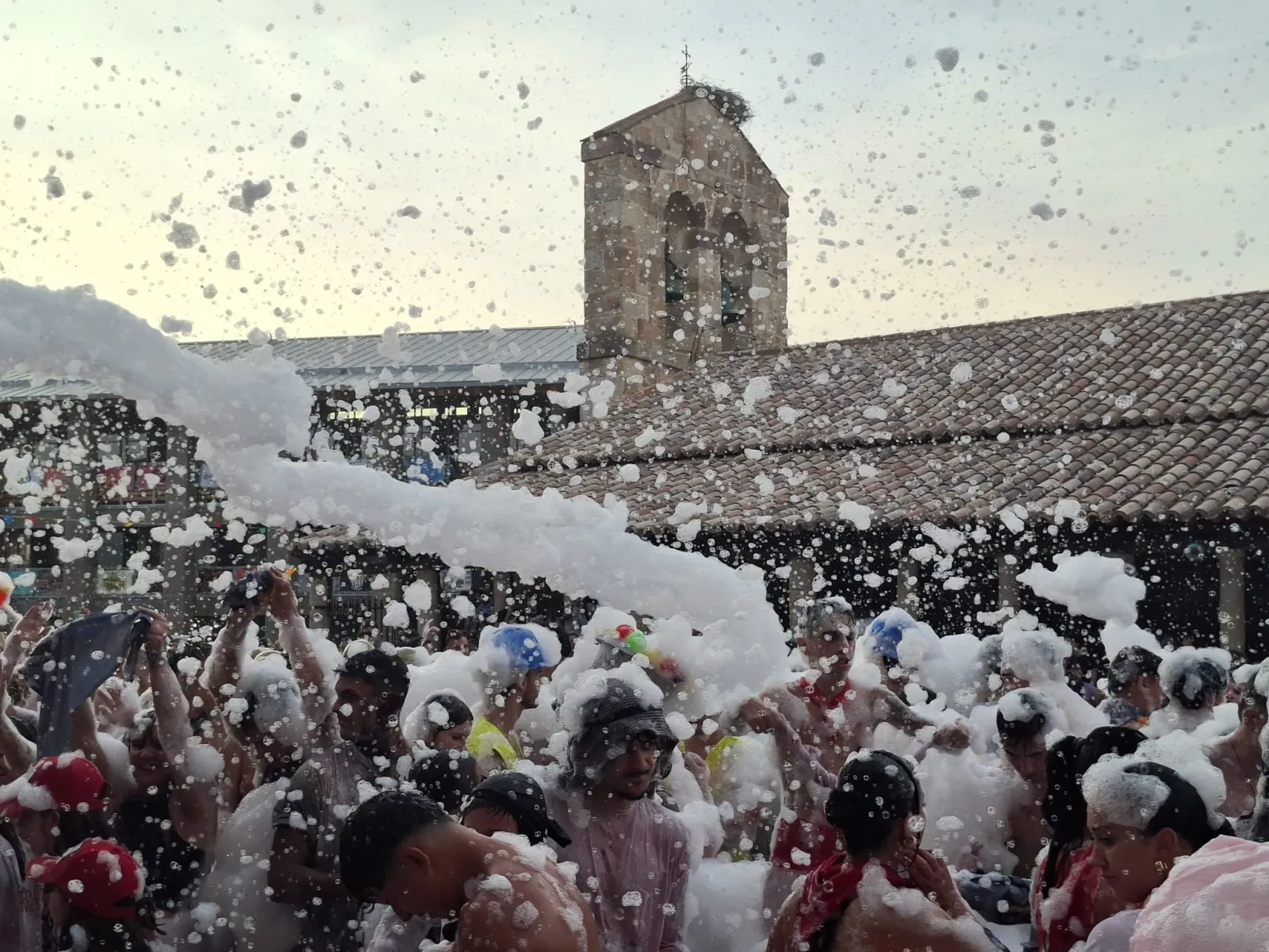 Foto 5 - Carbajosa arranca las fiestas con un homenaje al deporte y el tradicional chupinazo