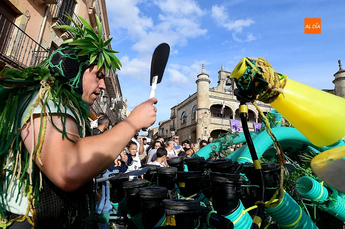 La primera obra itinerante `We Tum Tum´ en la Feria de Teatro de Castilla y León 2026