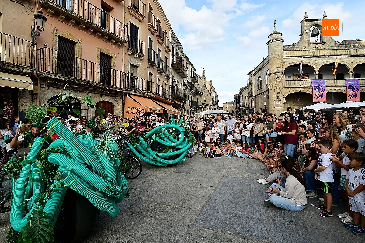 La primera obra itinerante `We Tum Tum´ en la Feria de Teatro de Castilla y León 2026