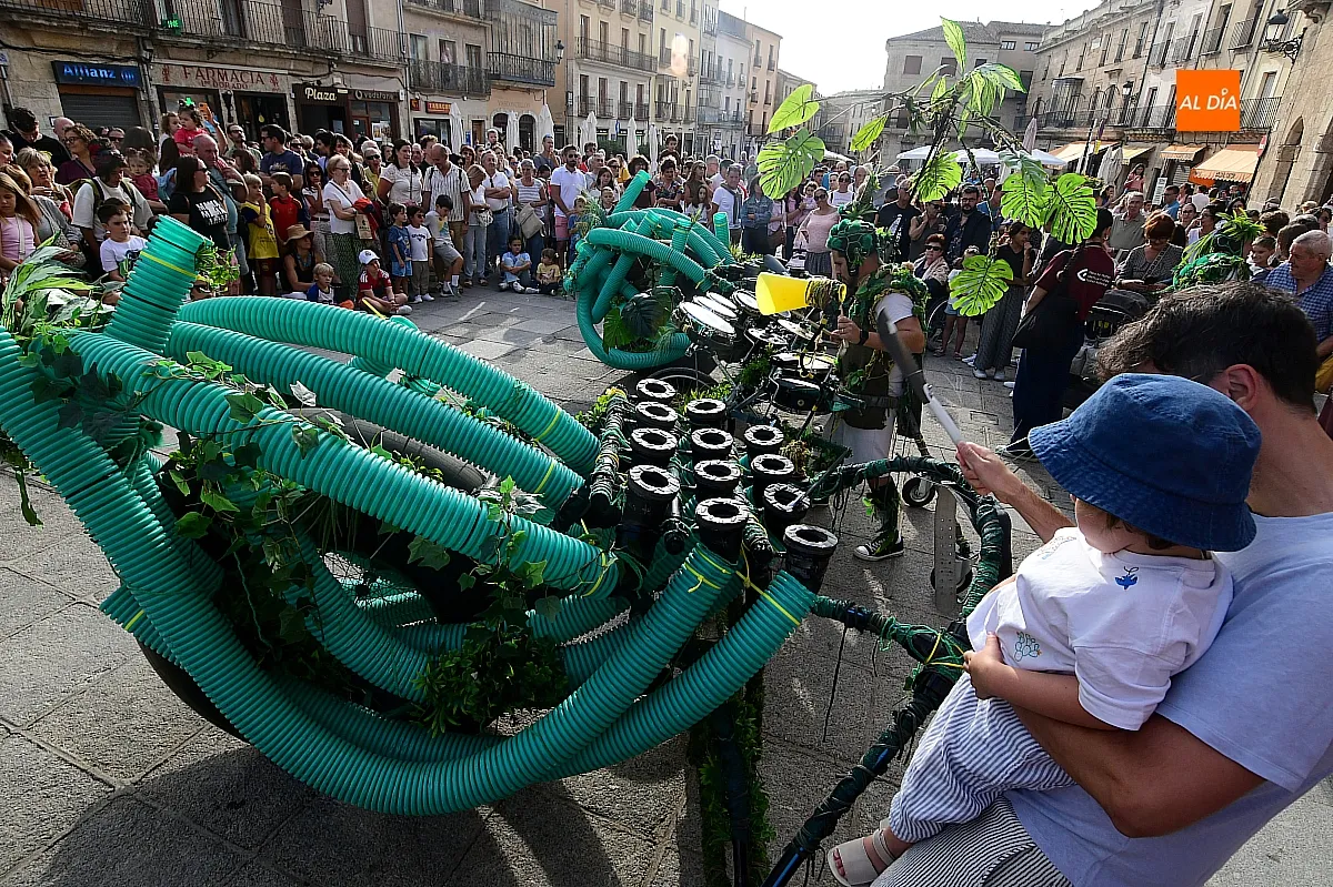 La primera obra itinerante `We Tum Tum´ en la Feria de Teatro de Castilla y León 2026