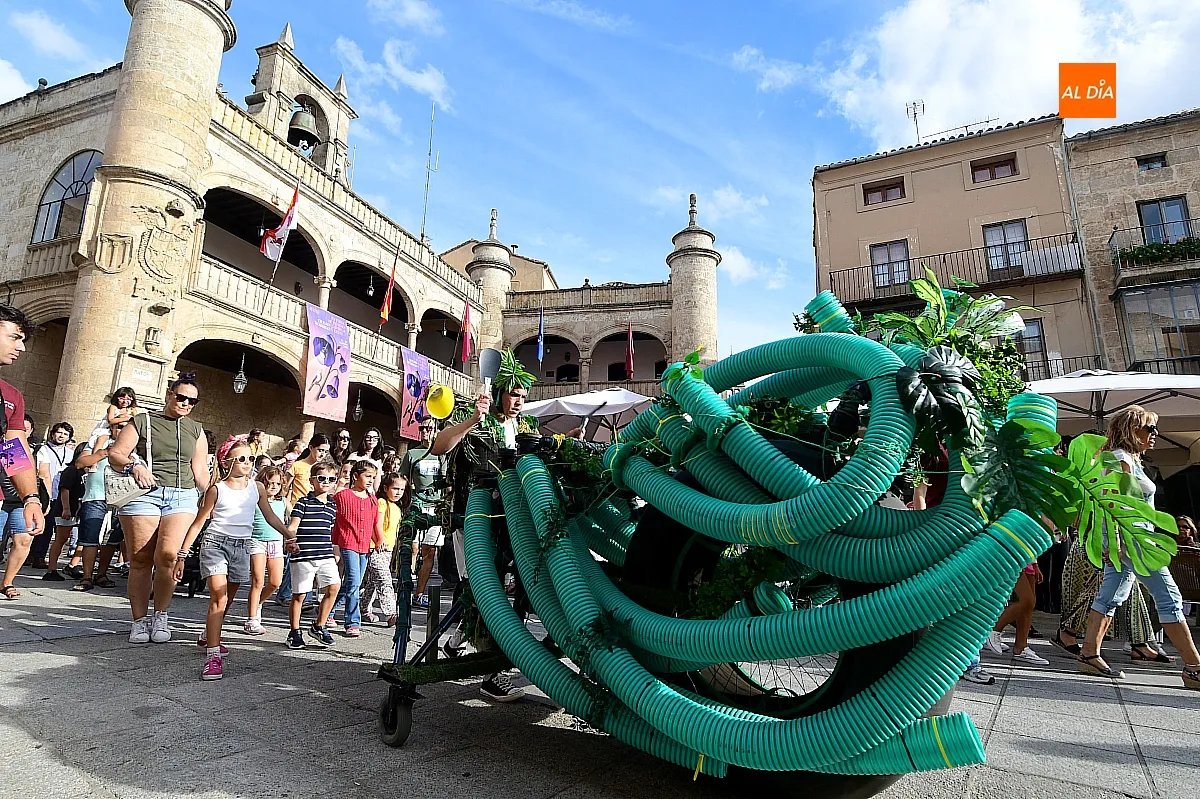 La primera obra itinerante `We Tum Tum´ en la Feria de Teatro de Castilla y León 2026