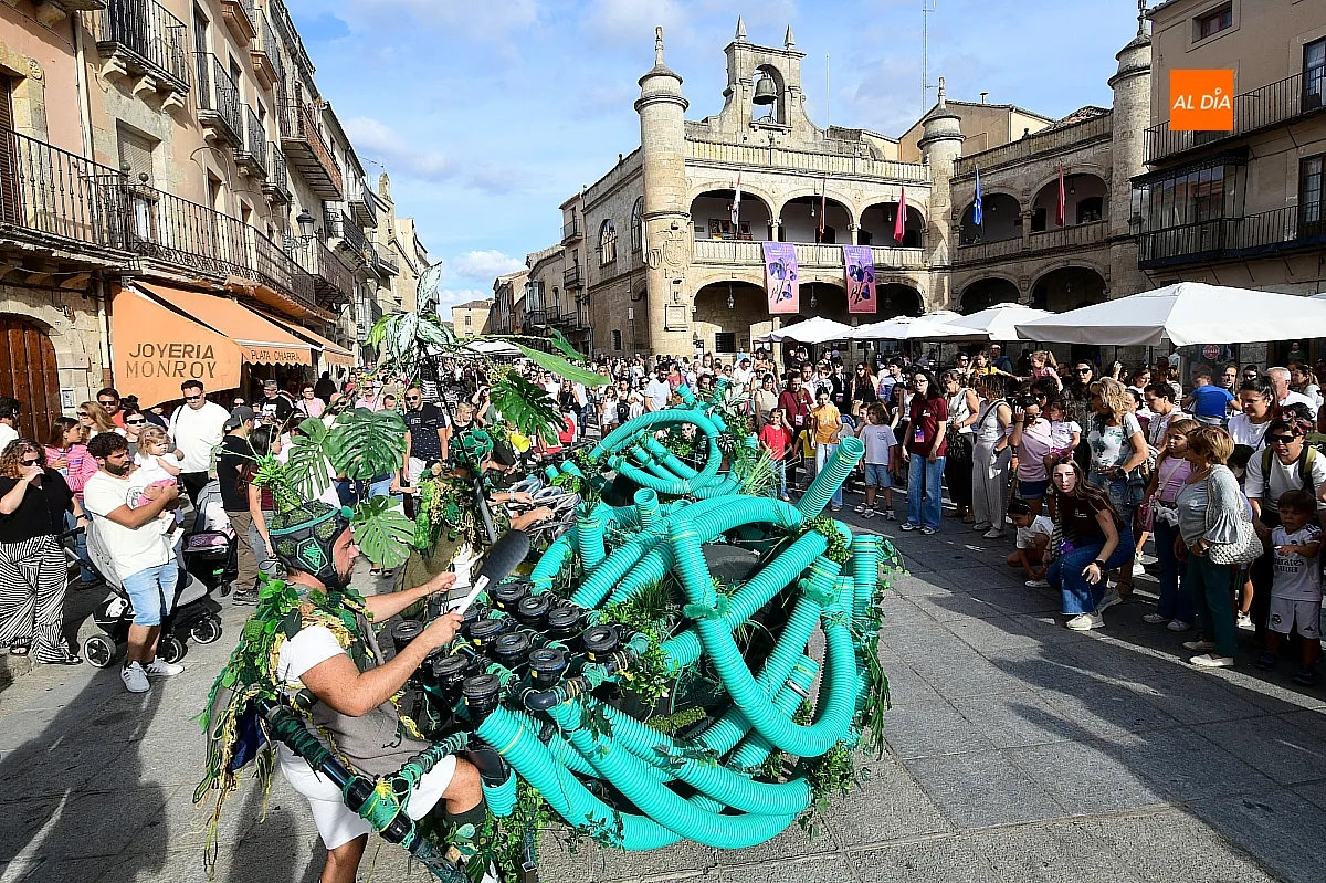 La primera obra itinerante `We Tum Tum´ en la Feria de Teatro de Castilla y León 2026