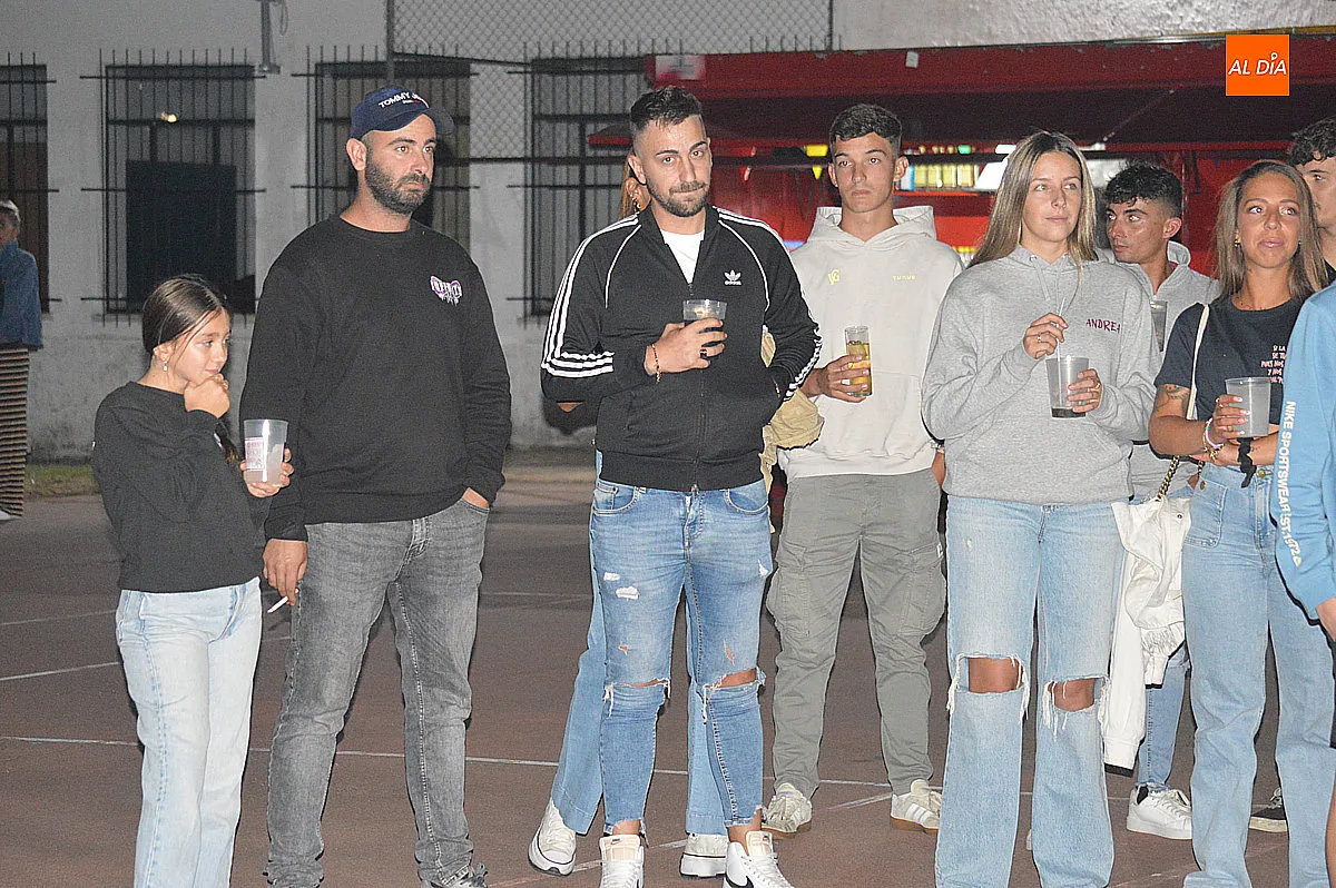 Foto 11 - Un emotivo preg&oacute;n de Francisco P&eacute;rez Fonseca da la bienvenida oficial a las fiestas de San Ceferino en Tenebr&oacute;n 