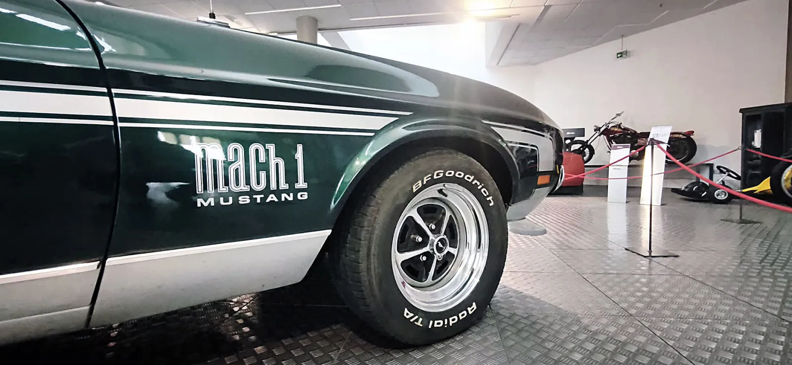 Foto 2 - El Ford Mustang Mach 1 de 1971 se exhibe en el Museo de Automoci&oacute;n de Salamanca