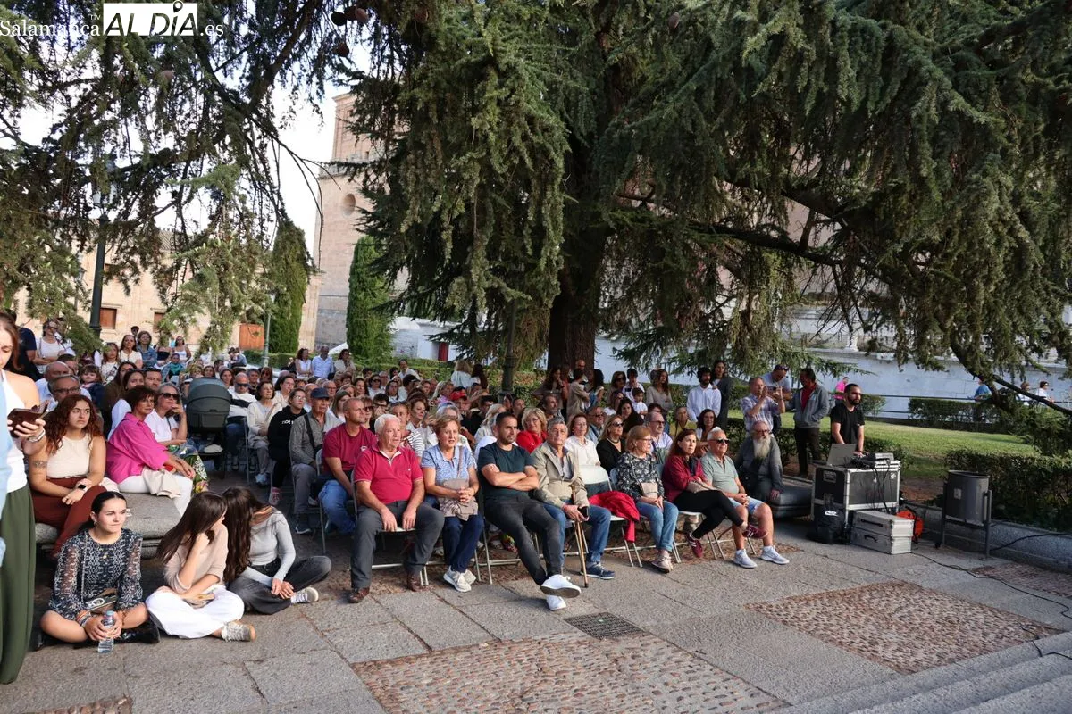 La plaza de Anaya se rinde a los sones y bailes tradicionales del folclore charro | Fotos: David Sañudo