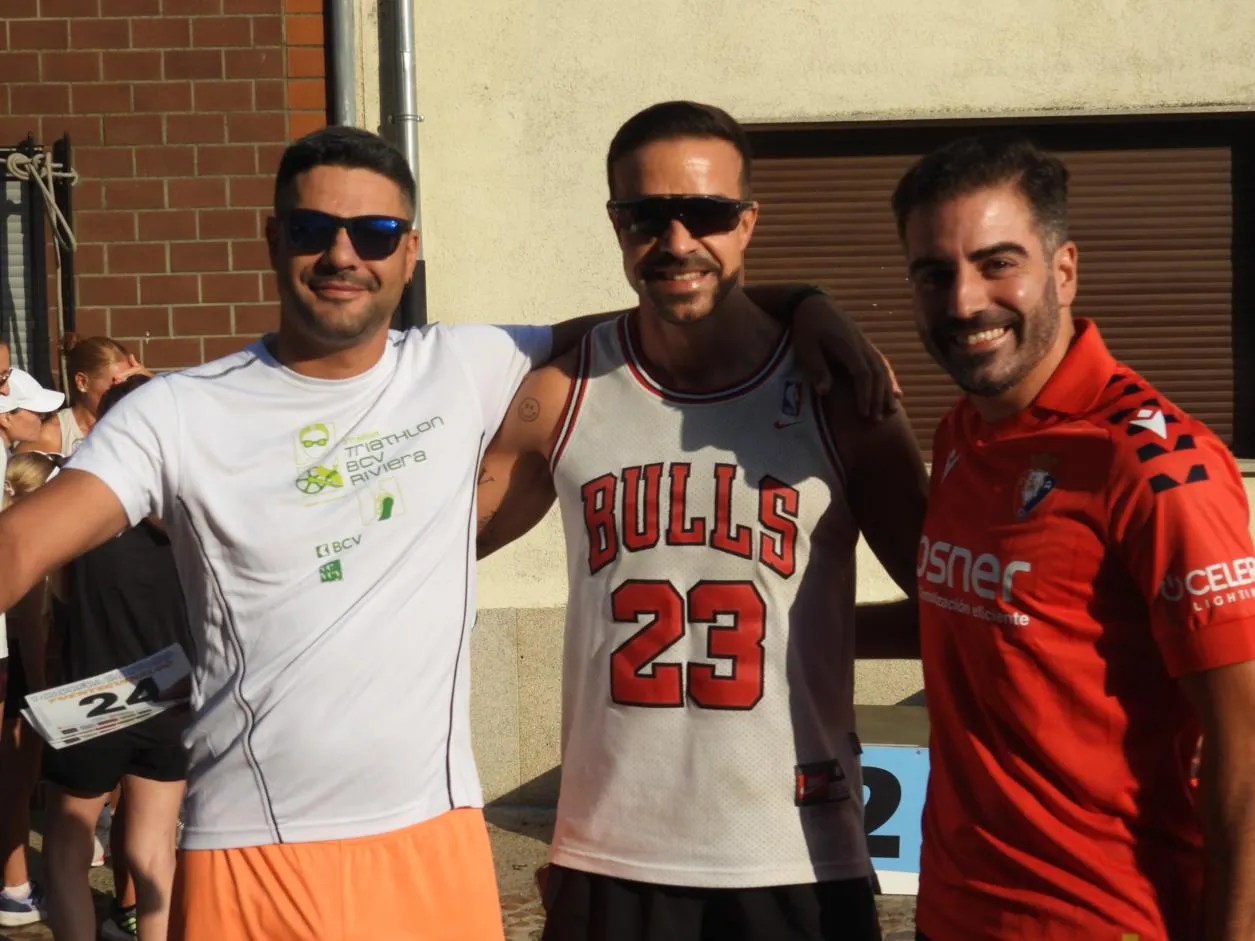 Foto 10 - Fuenteguinaldo se vuelca con su primera carrera solidaria de verano y su tejido asociativo