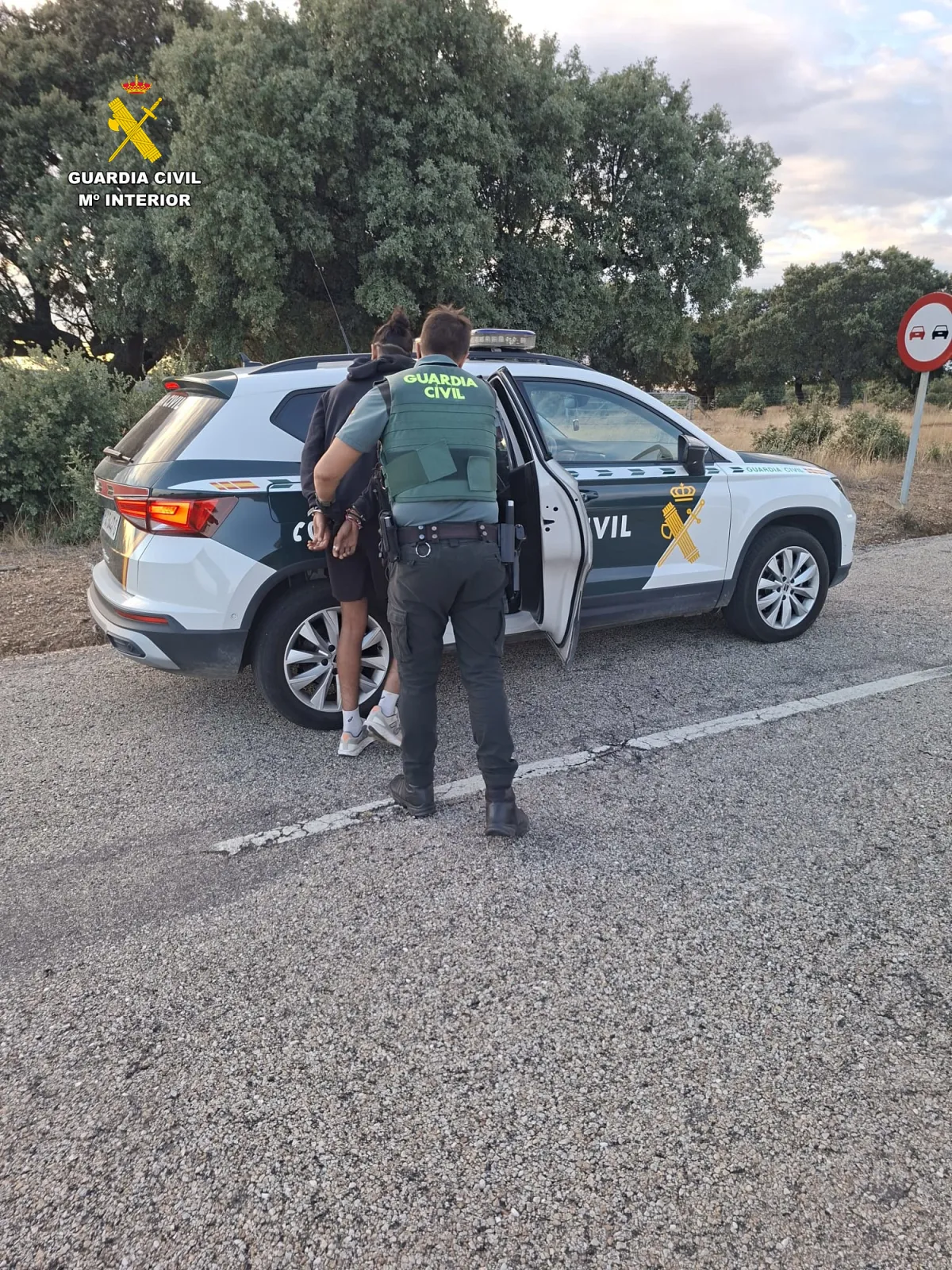 Foto 2 - Sorprendido con gasolina y cinco mecheros tras provocar presuntamente varios incendios en Ledesma