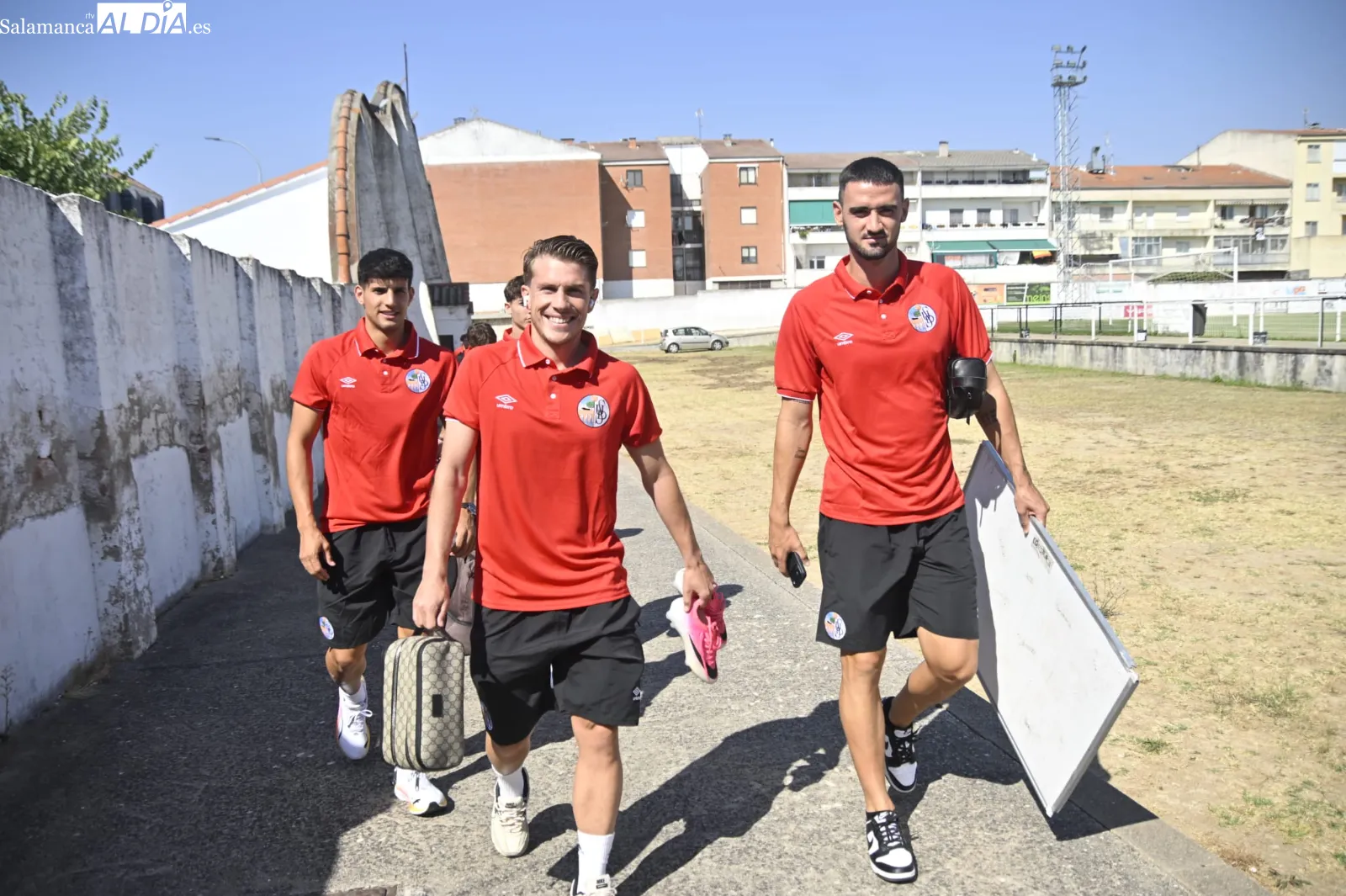 Foto 12 - FOTOS | El Salamanca UDS cae en Ciudad Rodrigo en el estreno de Muniain (1-0)