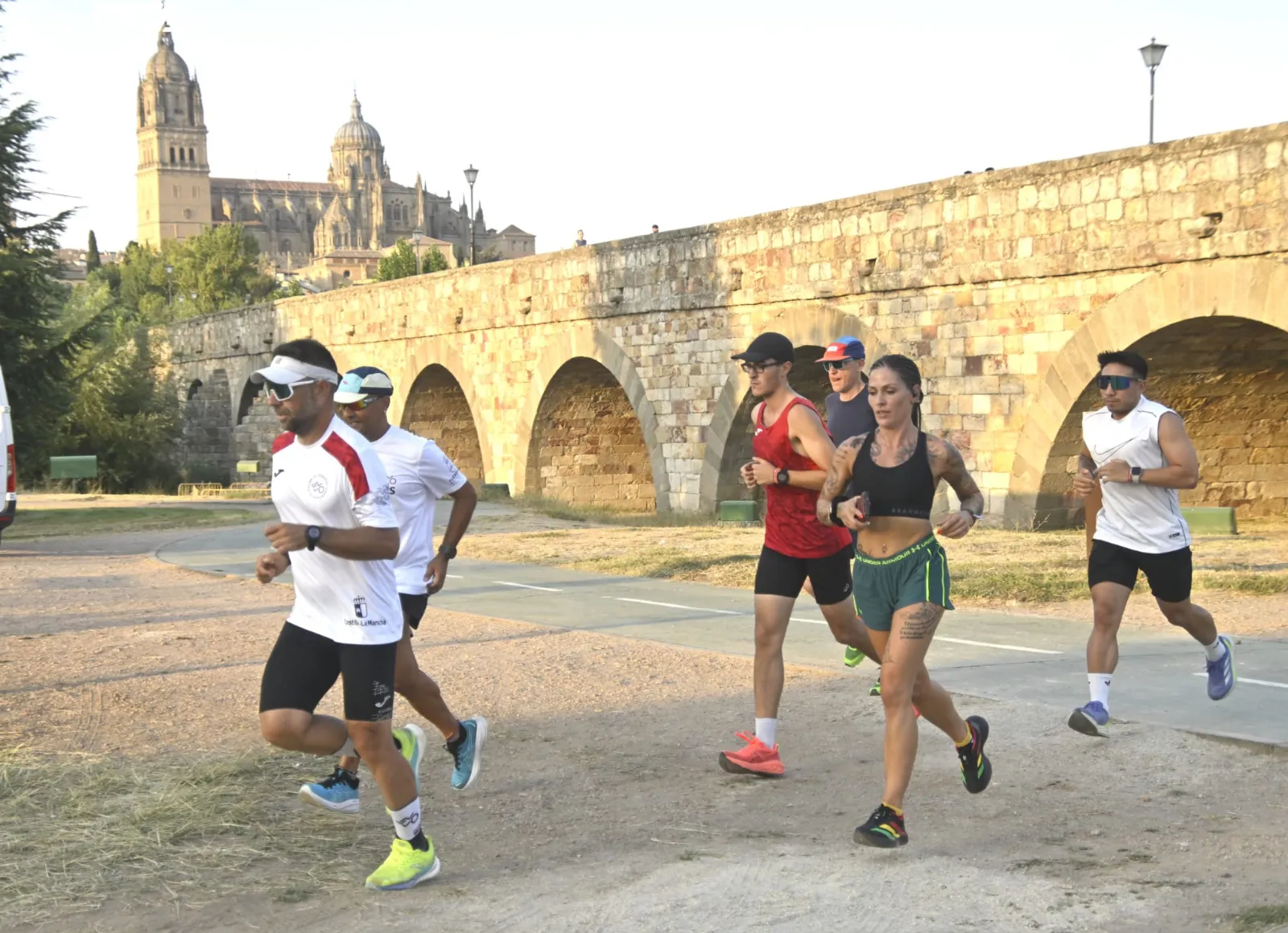 Foto 14 - FOTOS | Salamanca muestra su cara m&aacute;s solidaria con el proyecto 'Desaf&iacute;o Inmortales' gracias a la historia de superaci&oacute;n de Efr&eacute;n