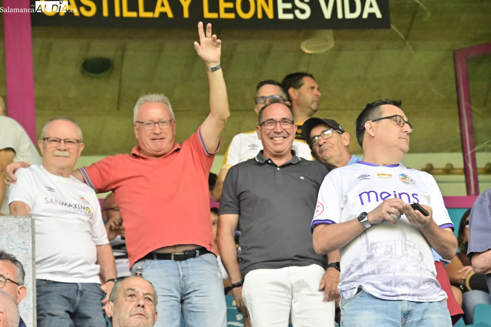 Foto 14 - FOTOS | La afici&oacute;n del Salamanca UDS se reencuentra con el Helm&aacute;ntico en pretemporada