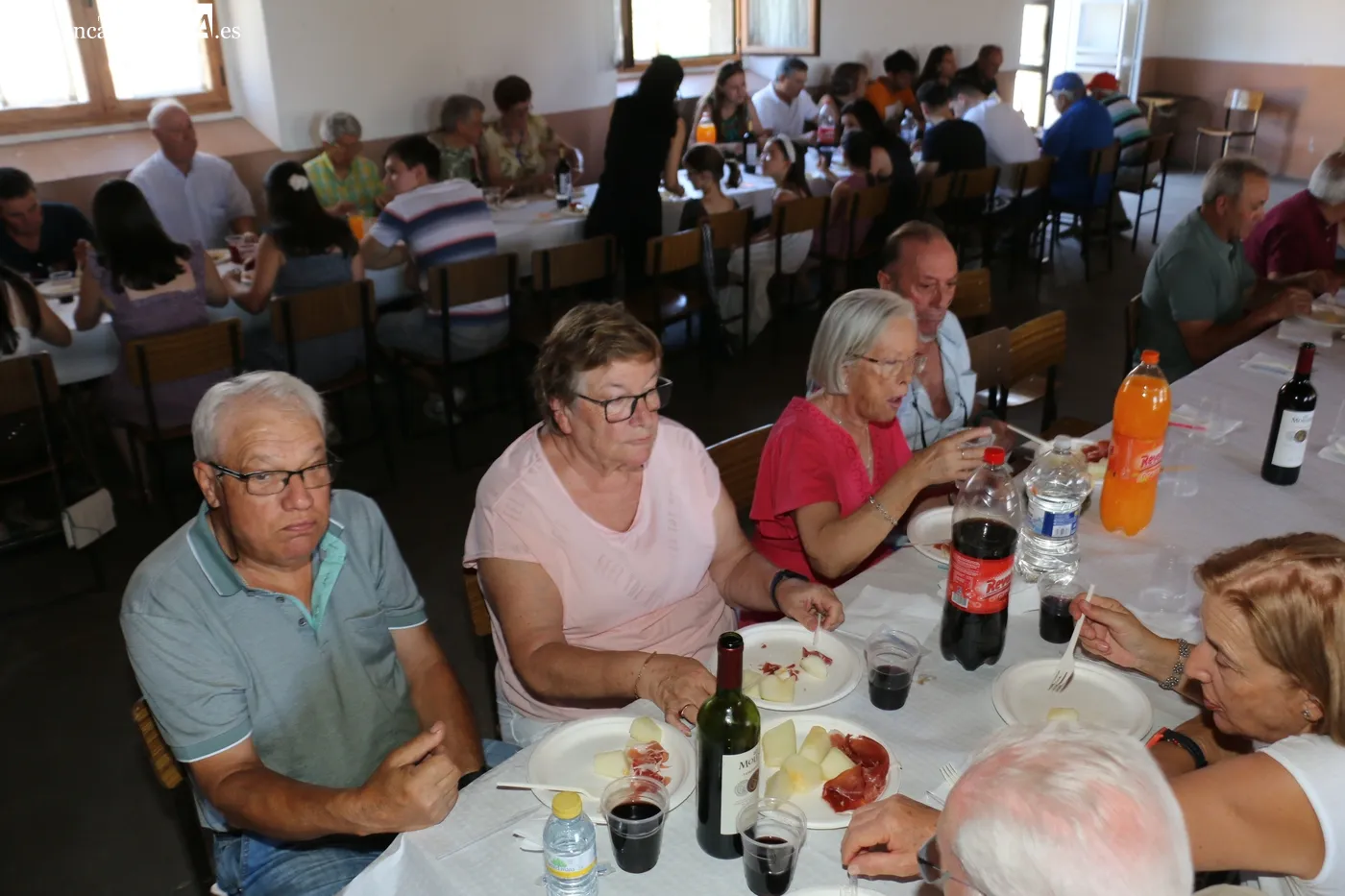 Convite de homenaje a los mayores en Peralejos de Abajo / CORRAL