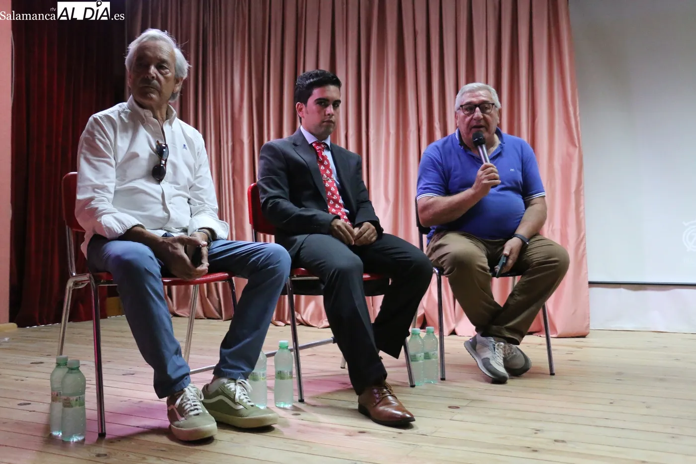 Acto de presentación de los festejos taurinos de Aldeadávila  2026 / CORRAL 