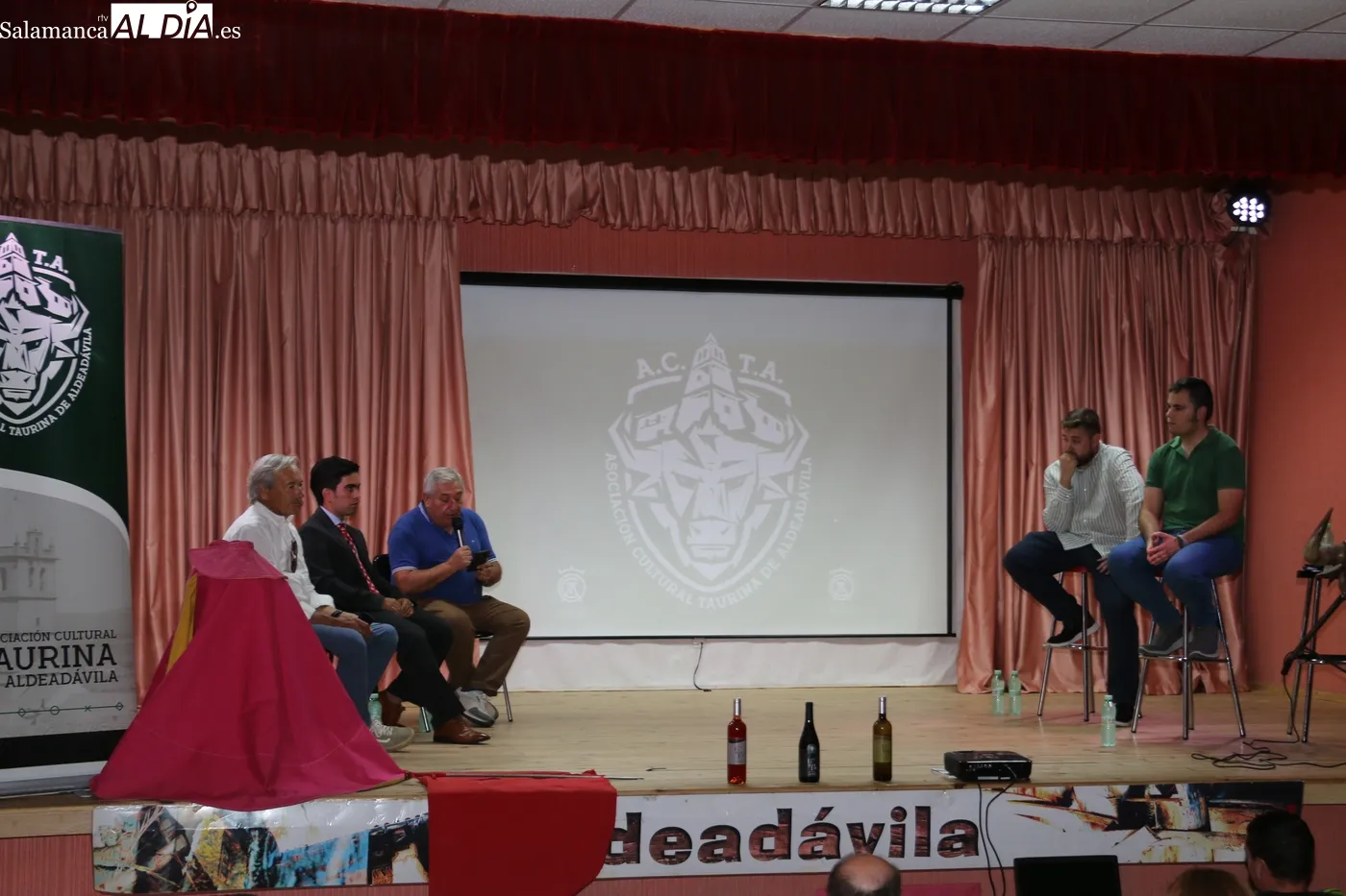 Acto de presentación de los festejos taurinos de Aldeadávila  2026 / CORRAL 