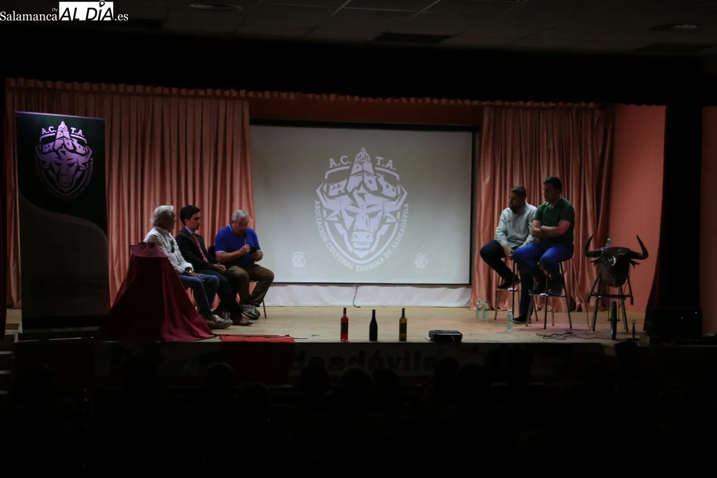 Acto de presentación de los festejos taurinos de Aldeadávila  2026 / CORRAL 