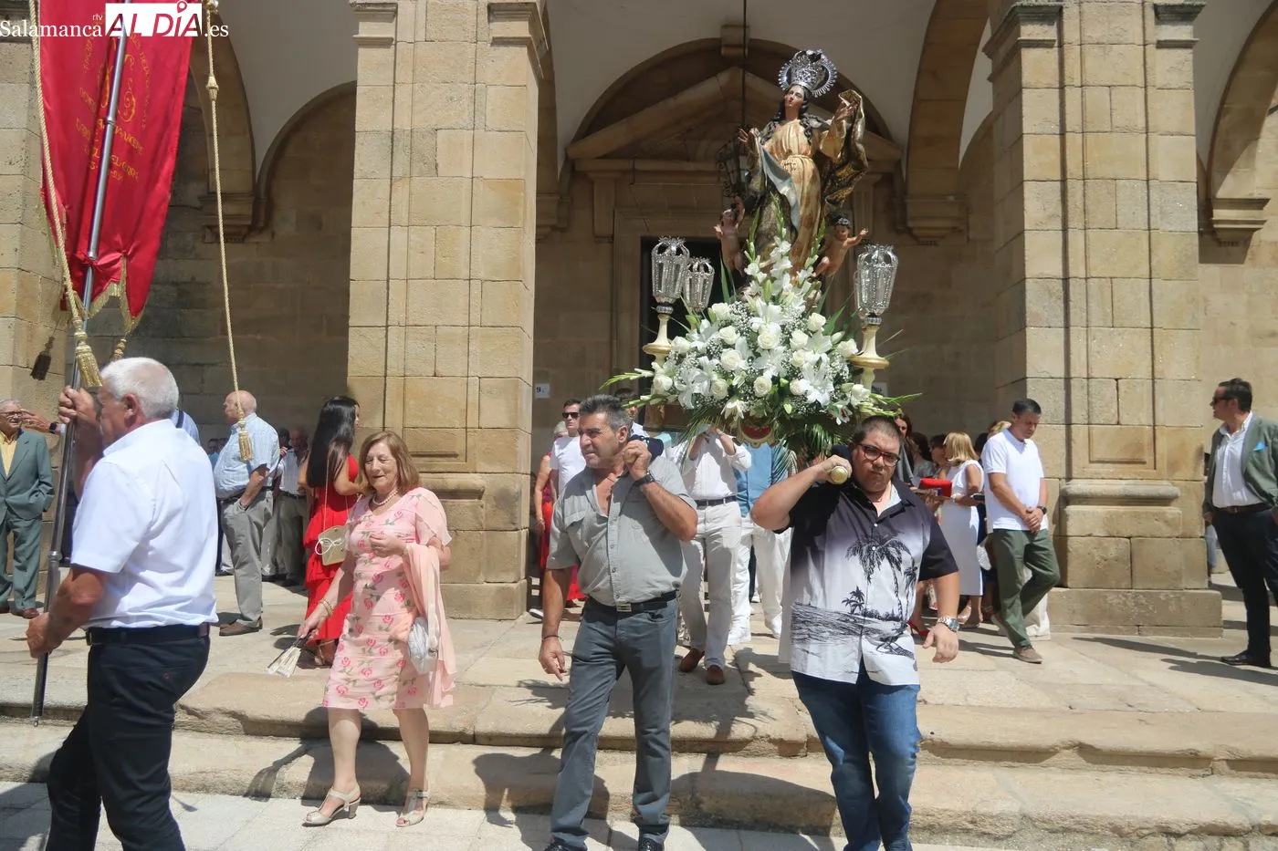 Procesión de la Virgen de La Asunción de Lumbrales / ARIAS