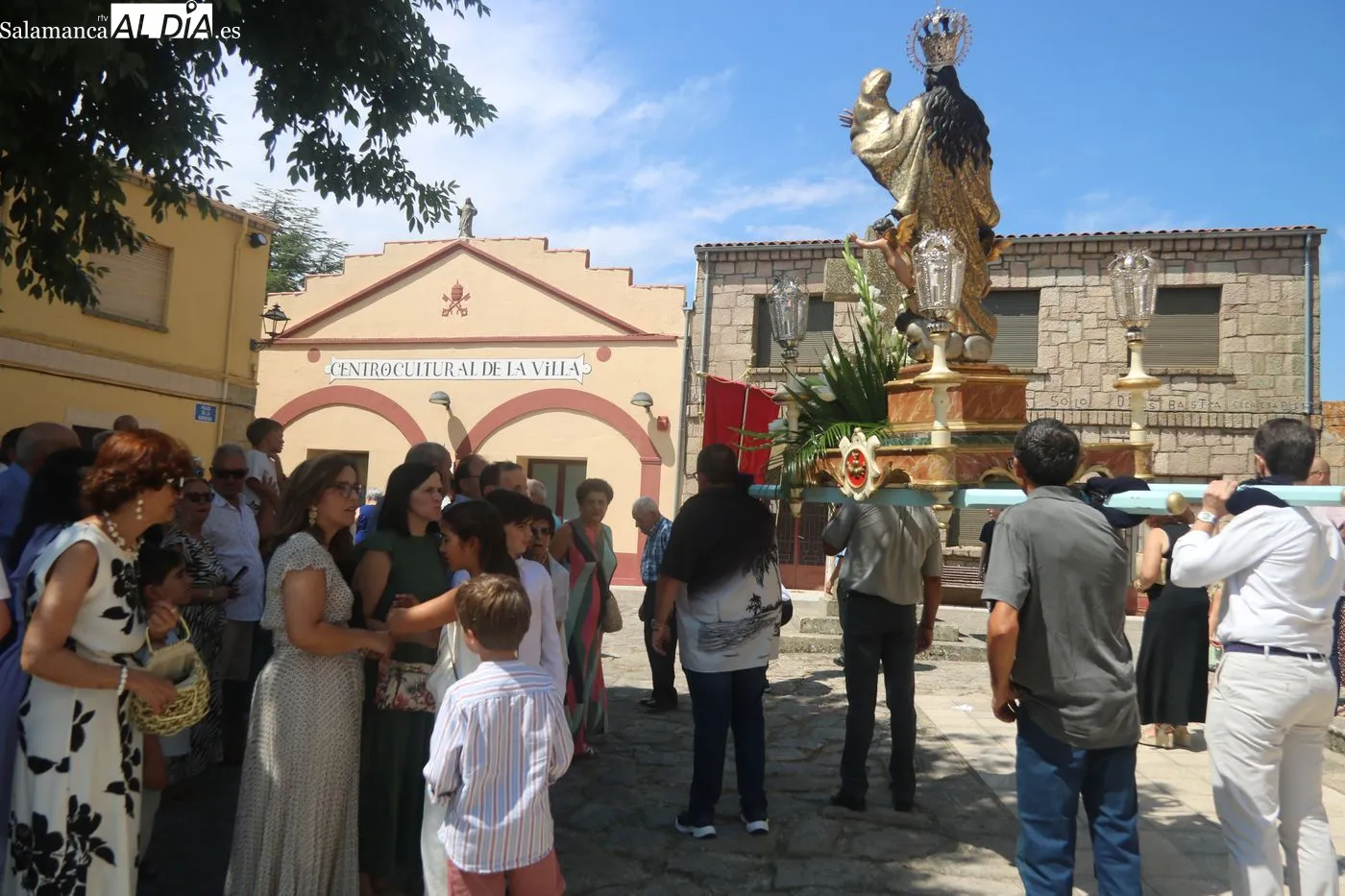 Procesión de la Virgen de La Asunción de Lumbrales / ARIAS