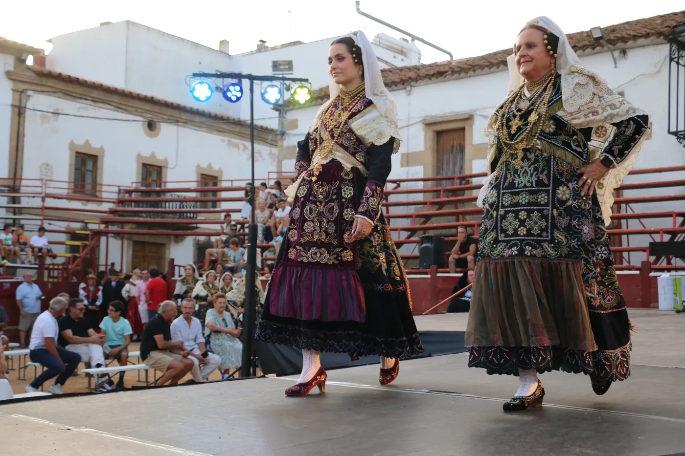 Pasarela Charra en Lumbrales / CORRAL