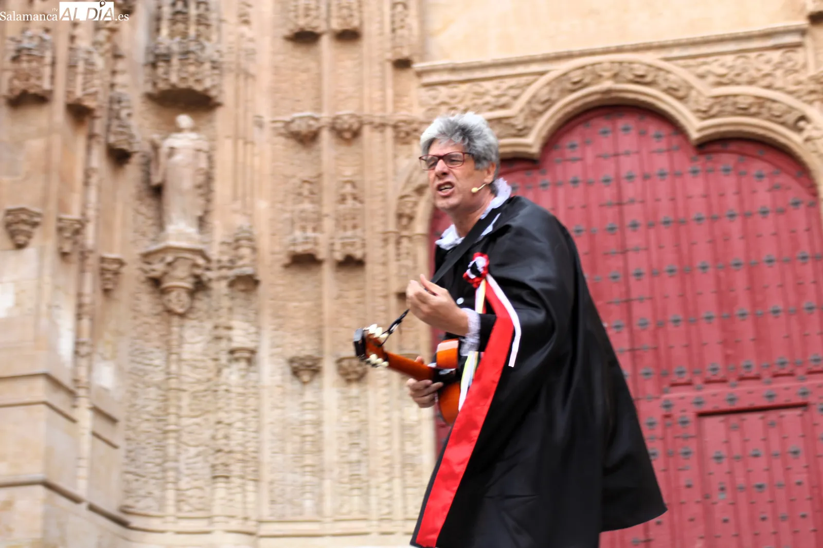 Foto 5 - Komo Teatro actualiza el mensaje de La Escuela de Salamanca a trav&eacute;s del humor y de la literatura con 'Mucho que celebrar, lo que el mundo le debe a Salamanca'