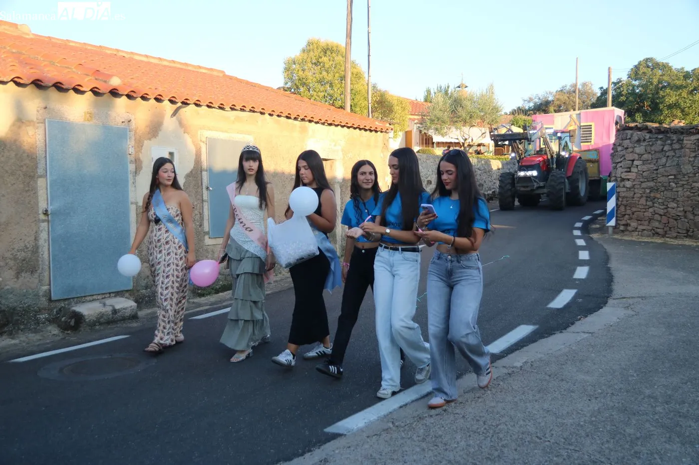 Desfile de carrozas y disfraces de Cipérez / ARIAS