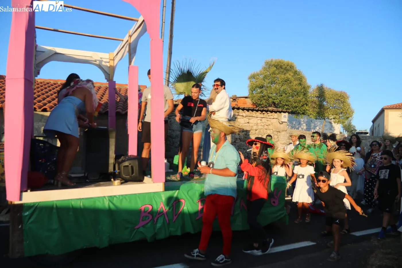 Desfile de carrozas y disfraces de Cipérez / ARIAS
