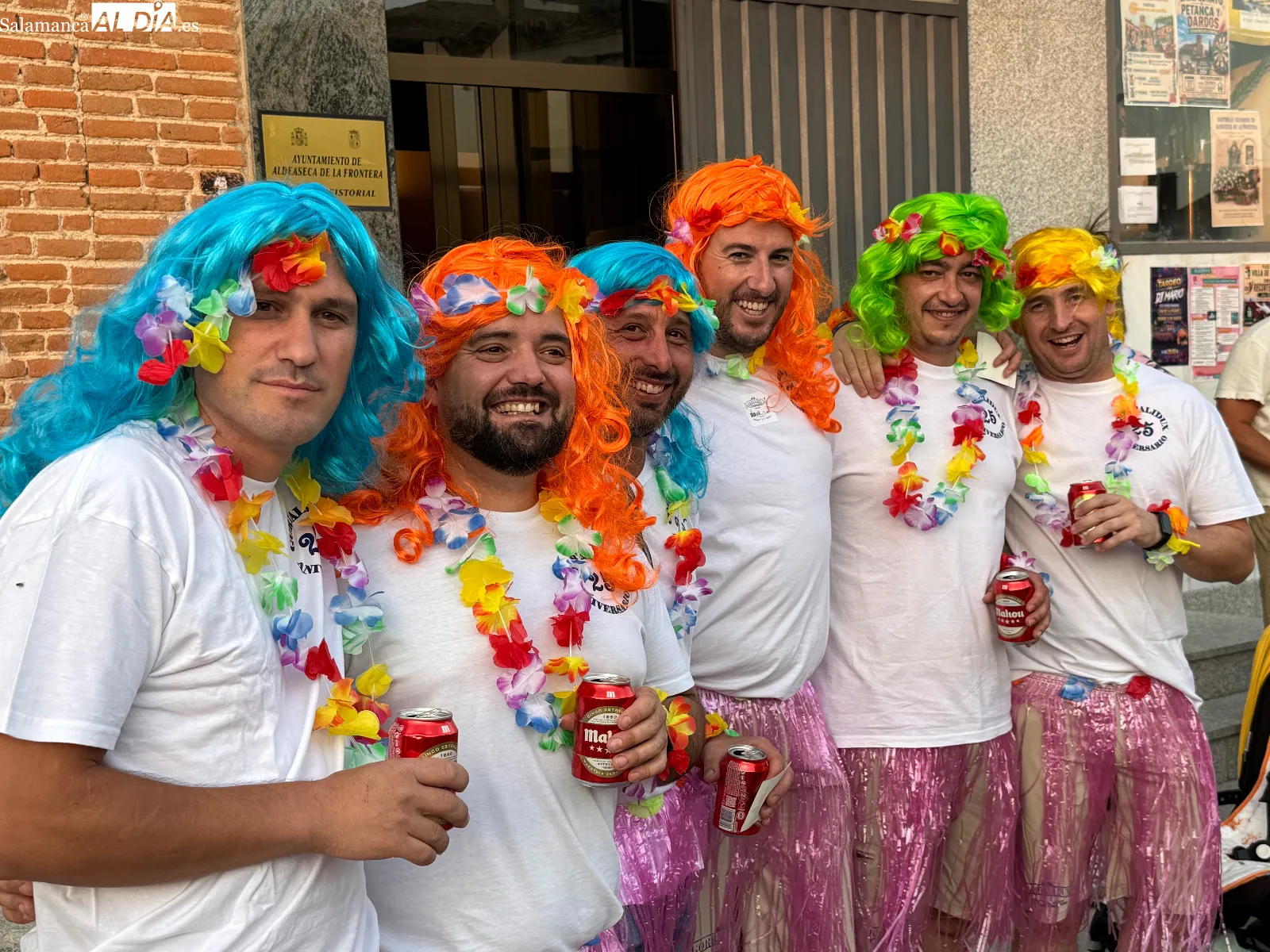 Foto 7 - Aldeaseca de la Frontera se viste de hawaiana para dar un colorido comienzo a sus fiestas de la Asunci&oacute;n
