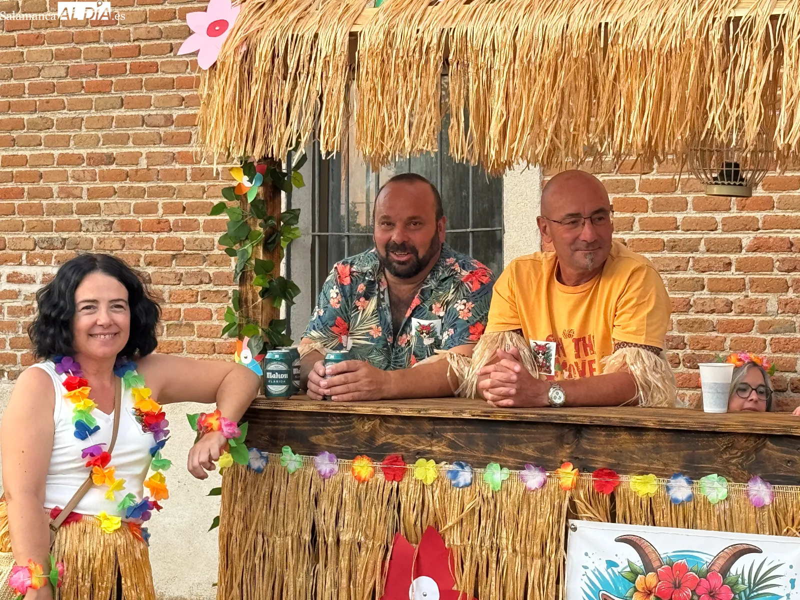 Foto 5 - Aldeaseca de la Frontera se viste de hawaiana para dar un colorido comienzo a sus fiestas de la Asunci&oacute;n
