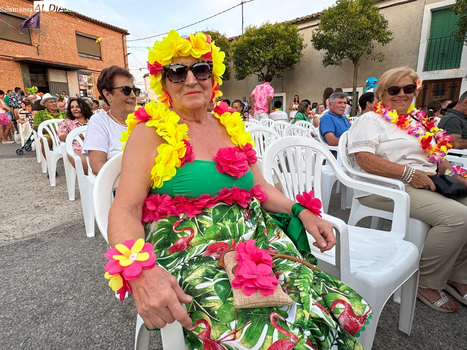 Foto 4 - Aldeaseca de la Frontera se viste de hawaiana para dar un colorido comienzo a sus fiestas de la Asunci&oacute;n