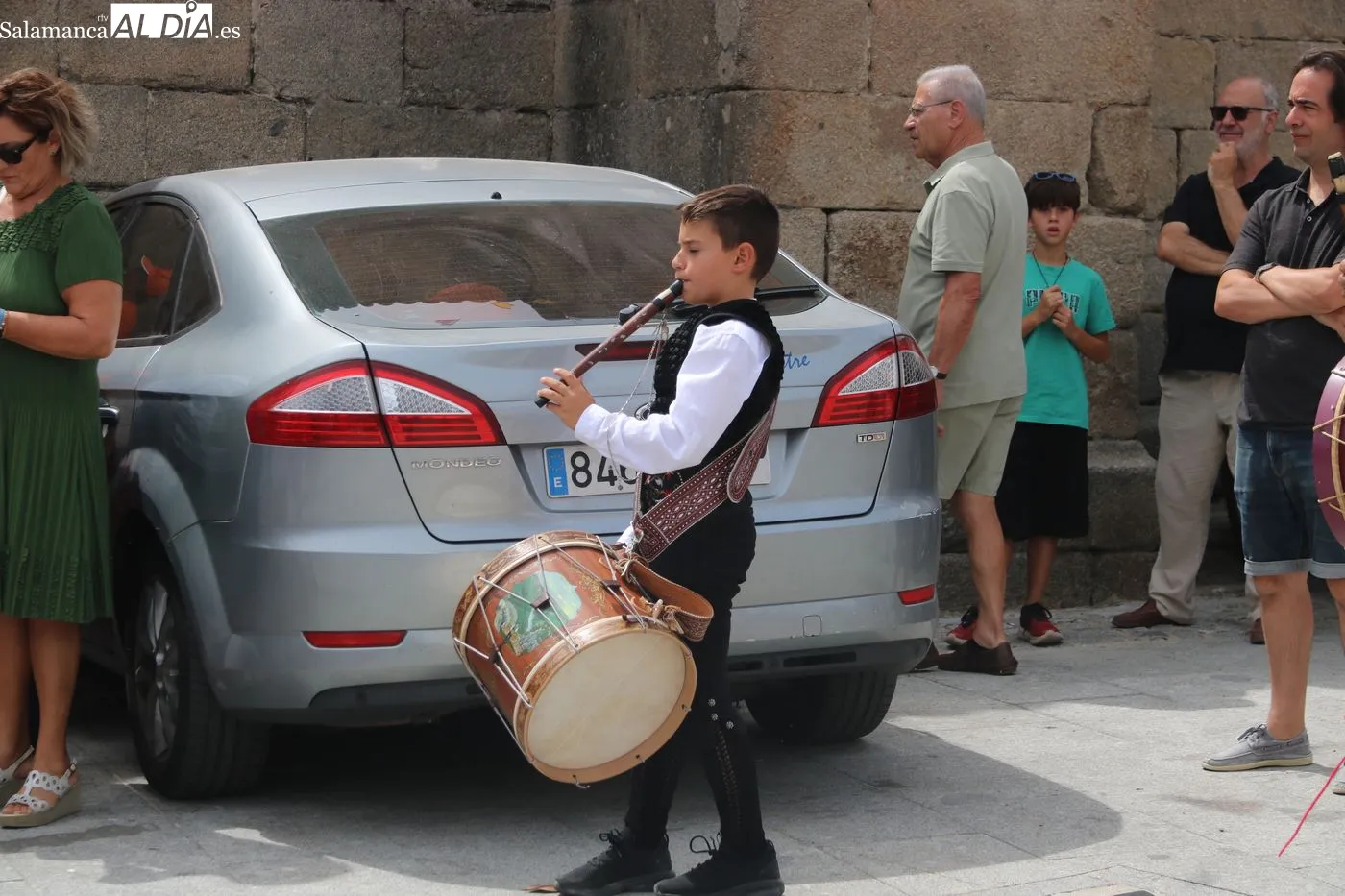 Procesión de San Sebastián y baile de la bandera en Vilvestre / ARIAS