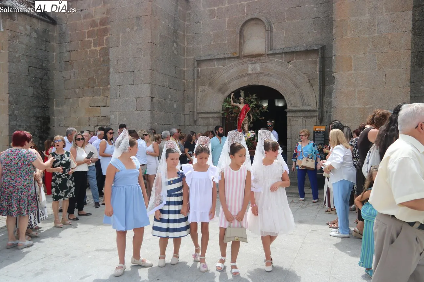 Procesión de San Sebastián y baile de la bandera en Vilvestre / ARIAS