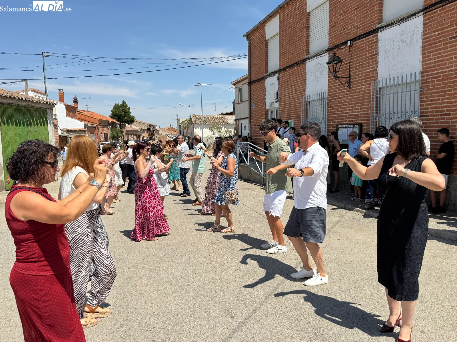 Foto 6 - El d&iacute;a grande de San Roque llena de tradici&oacute;n, bailes y fiesta las calles de Cantaracillo