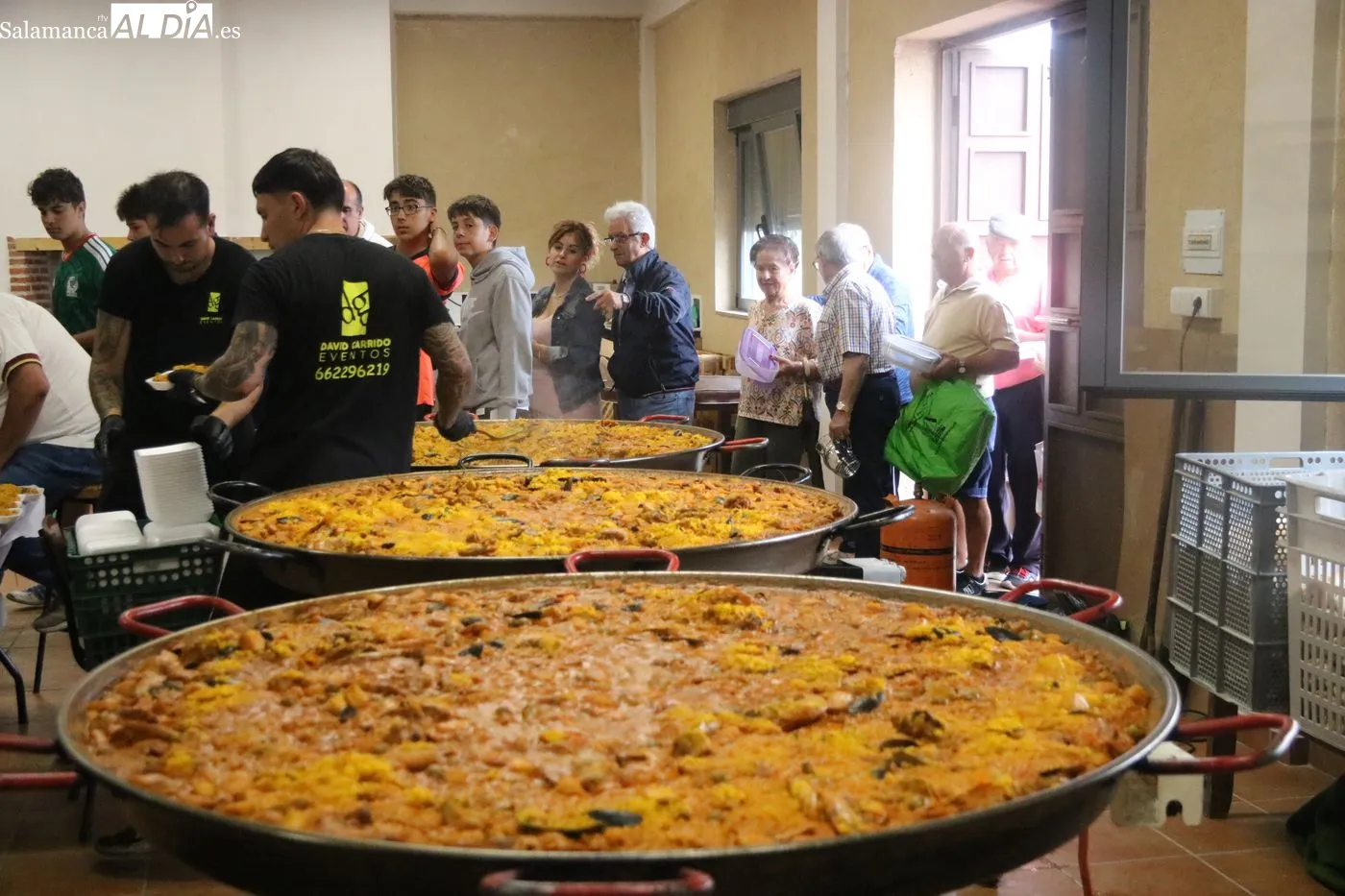 Paellada popular solidaria de Cipérez / ARIAS
