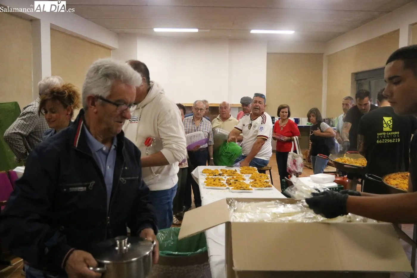 Paellada popular solidaria de Cipérez / ARIAS
