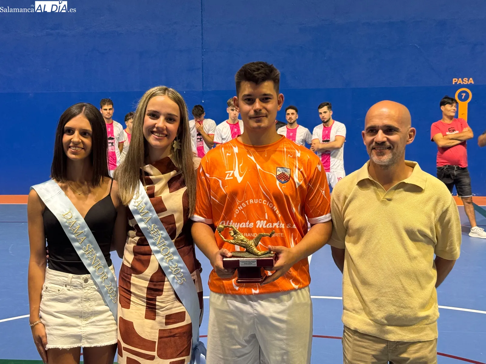 Foto 8 - El equipo Templete Caf&eacute;-Bar se proclama campe&oacute;n del Torneo 32 Horas de F&uacute;tbol Sala de Pe&ntilde;aranda