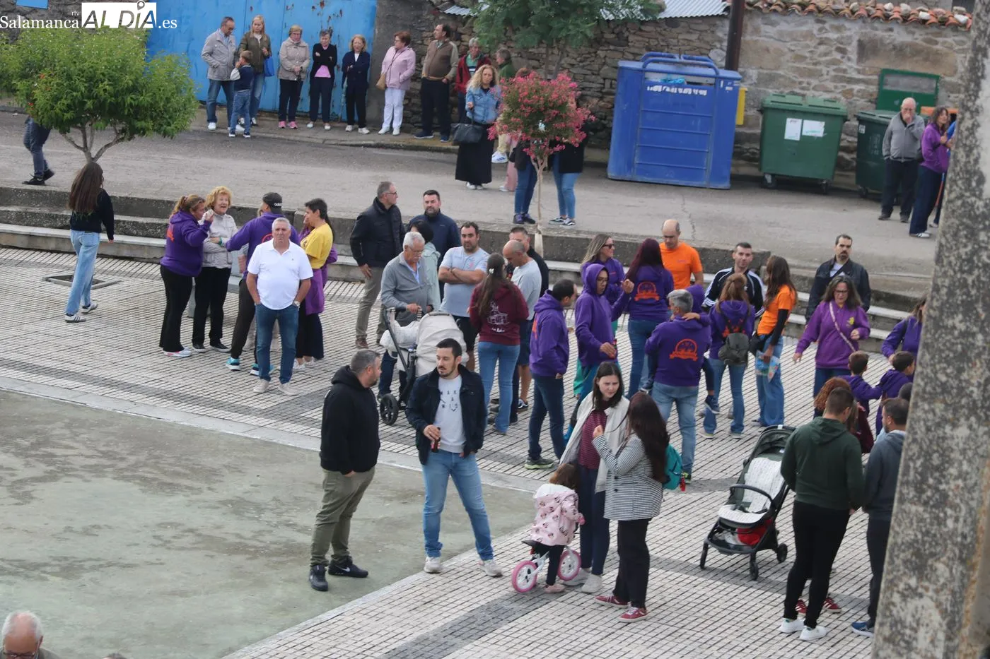 Chupinazo de fiestas en Encinasola de los Comendadores / ARIAS