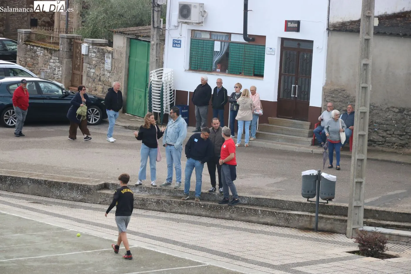 Chupinazo de fiestas en Encinasola de los Comendadores / ARIAS