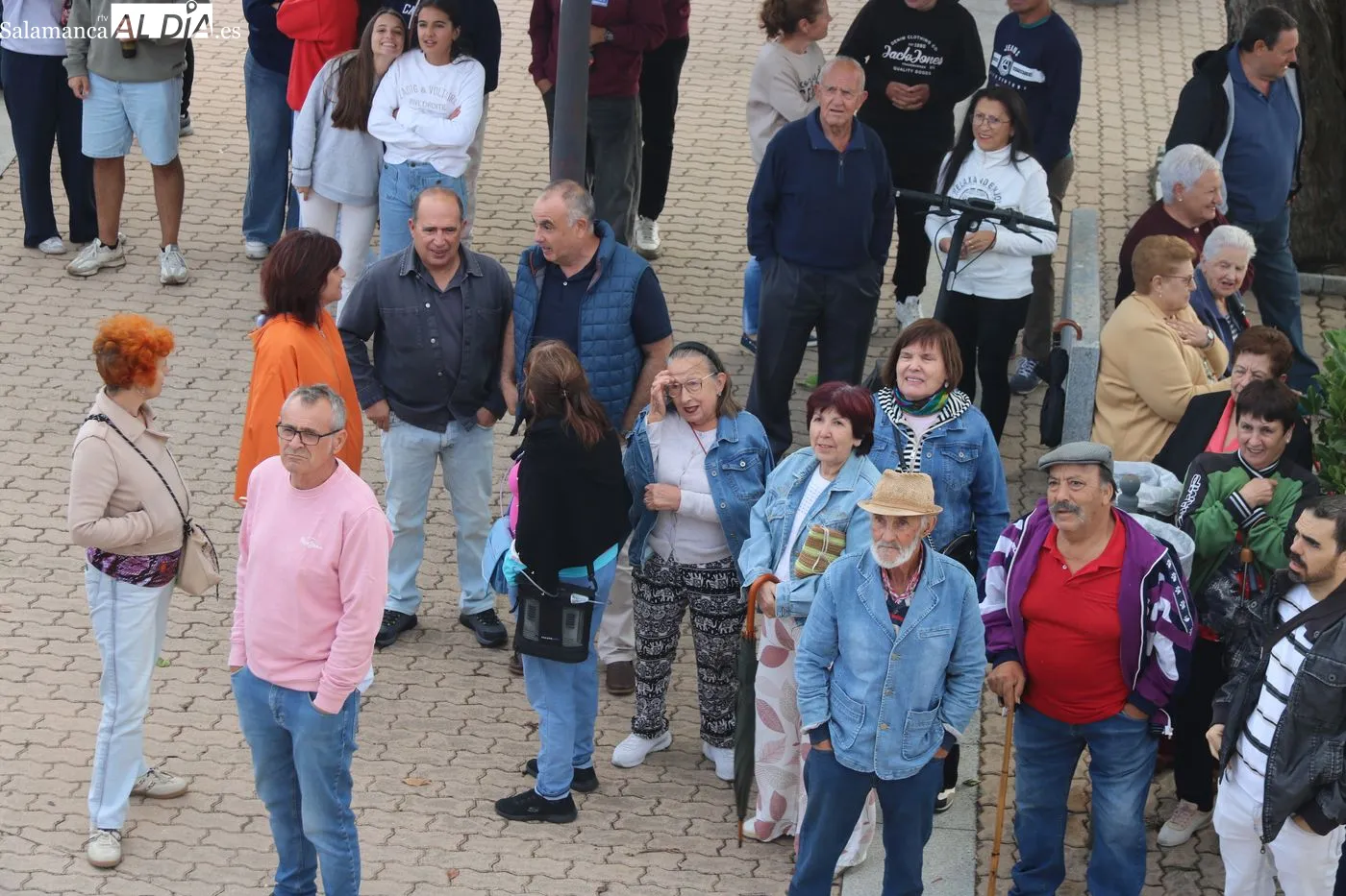 Chupinazo de fiestas en Encinasola de los Comendadores / ARIAS