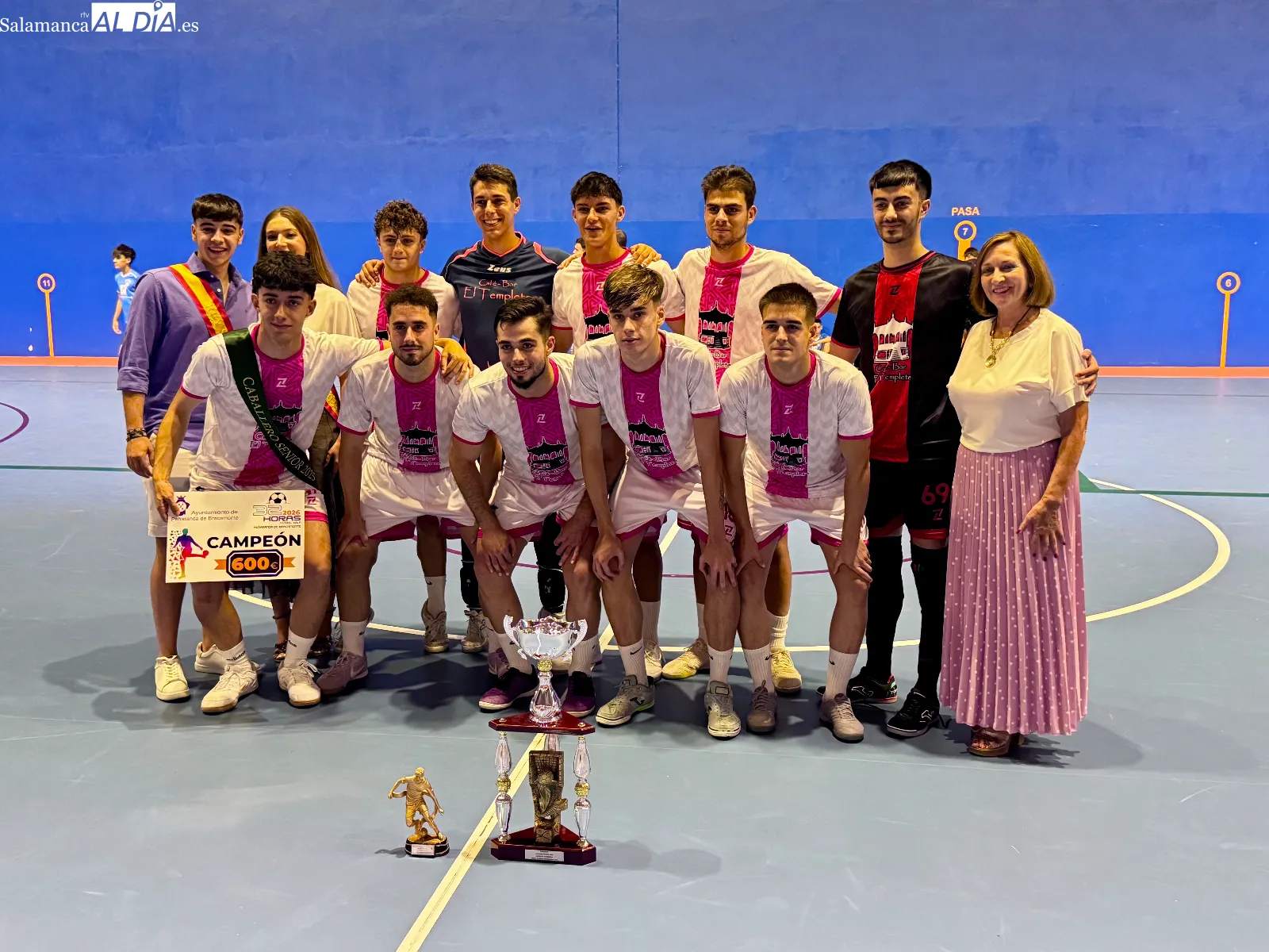 Foto 3 - El equipo Templete Caf&eacute;-Bar se proclama campe&oacute;n del Torneo 32 Horas de F&uacute;tbol Sala de Pe&ntilde;aranda