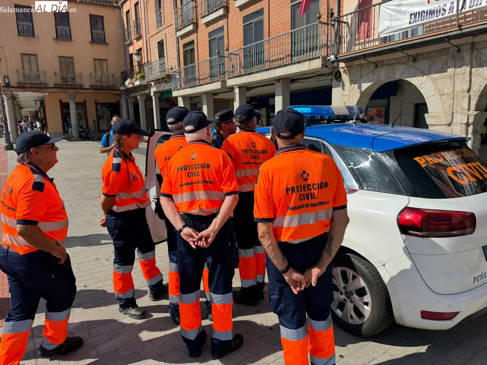 Foto 5 - El Ayuntamiento dota de un coche reacondicionado a Protecci&oacute;n Civil, con las Ferias y Fiestas como puesta en marcha