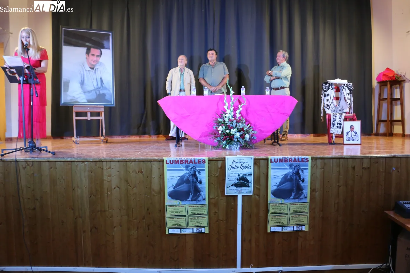 Coloquio taurino en homenaje a Julio Robles en Lumbrales / CORRAL