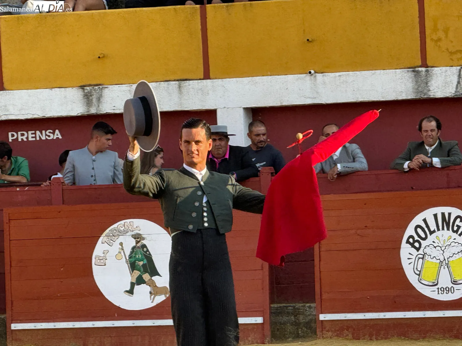 Foto 11 - La tradici&oacute;n taurina vuelve a llenar de ambiente la plaza de toros de Macotera con un llamativo Festival Mixto