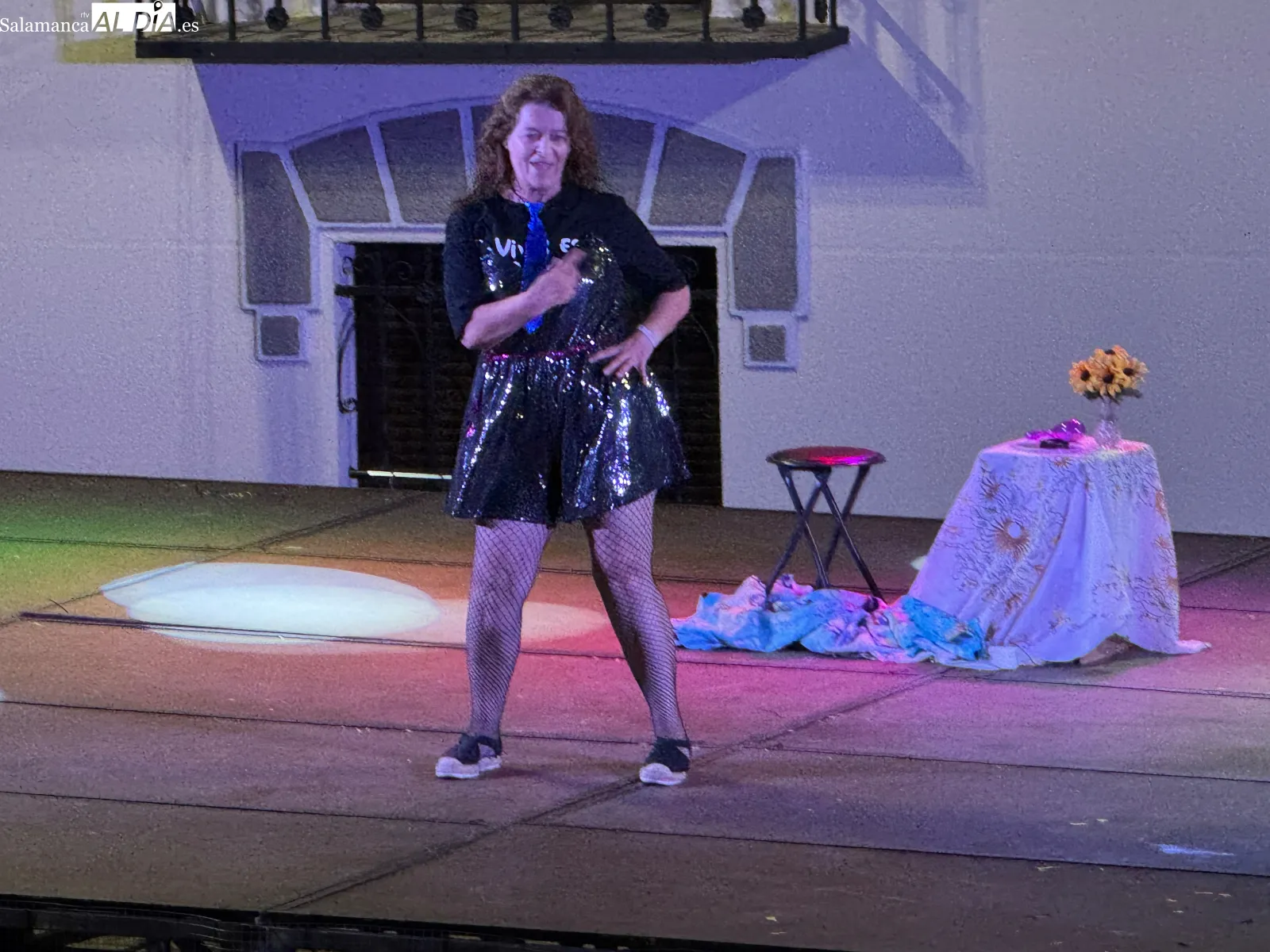 Foto 4 - Macotera canta, baila y disfruta con un multitudinario Concurso de Playback