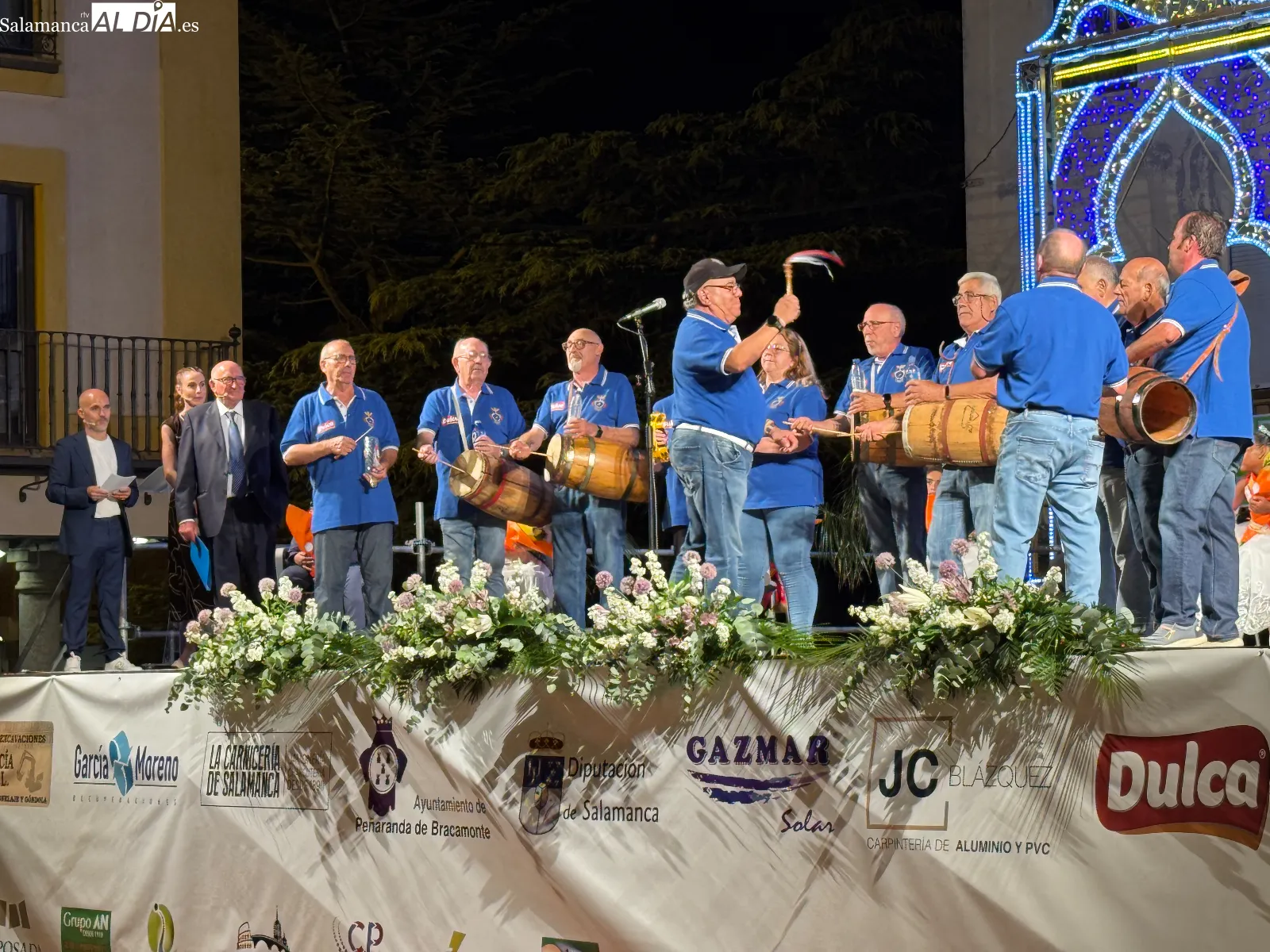 Foto 5 - Pe&ntilde;aranda enciende sus Ferias y Fiestas 2026 con una colorida y multitudinaria bienvenida