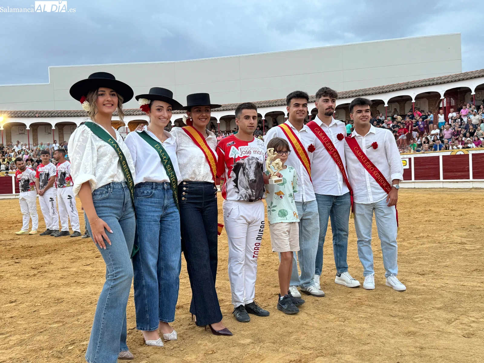 Foto 9 - El Concurso de Cortes y las vaquillas se convierten en una multitudinaria bienvenida a los festejos taurinos de las Ferias y Fiestas
