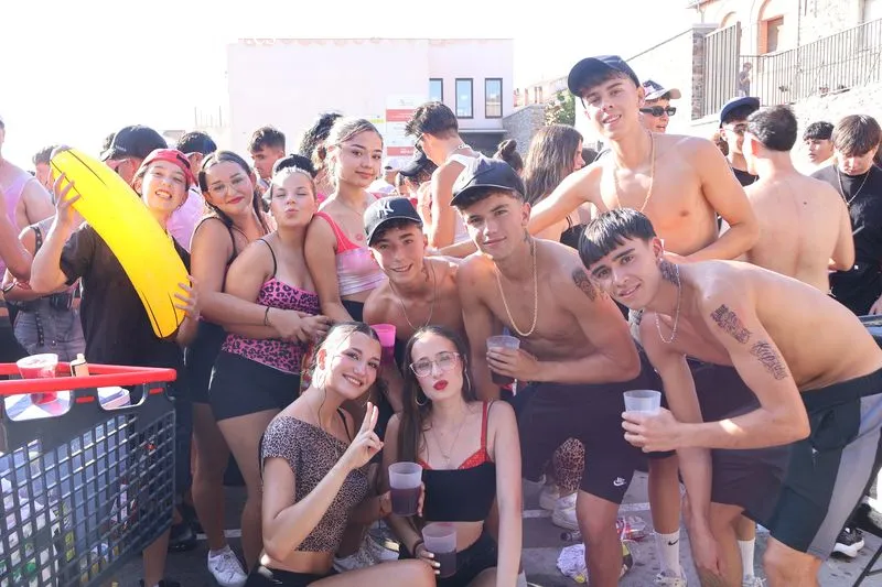 Foto 9 - Chonis y canis toman Alba de Tormes para dar la bienvenida a las fiestas de la Transverberaci&oacute;n