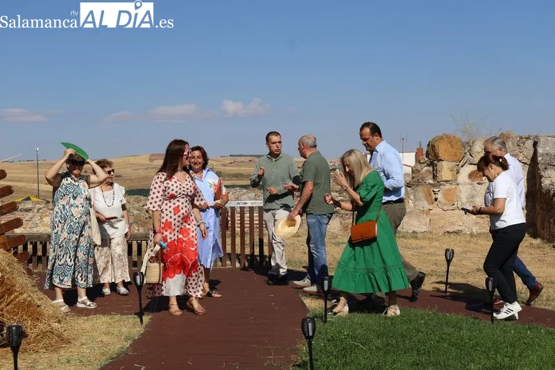 Foto 3 - Cerca de 40 puestos llenan de artesan&iacute;a y productos tradicionales el Mercado Medieval de Alba de Tormes