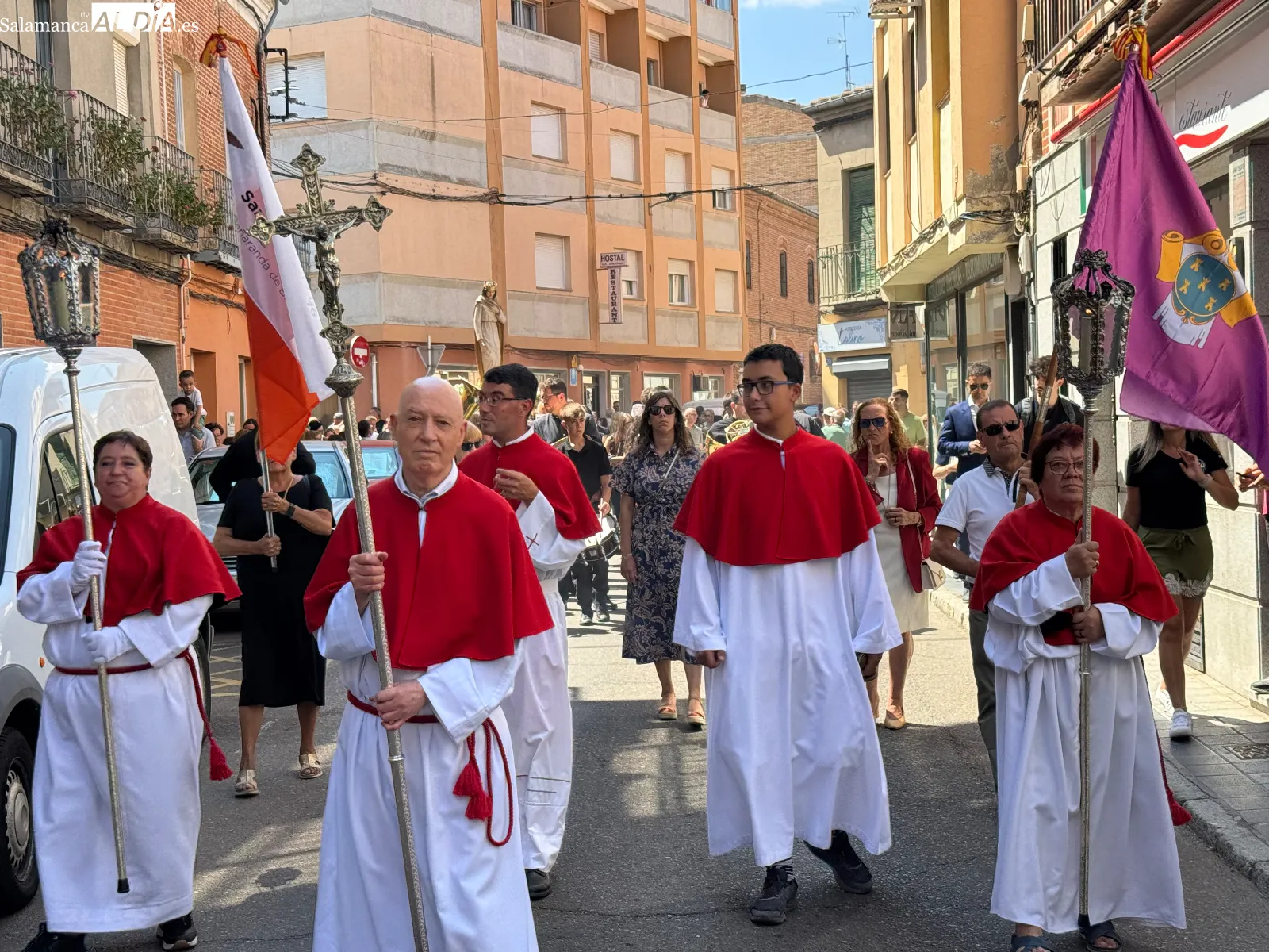 Foto 10 - Santa Mar&iacute;a Reina vuelve a recorrer las calles de Pe&ntilde;aranda en su d&iacute;a grande como patrona