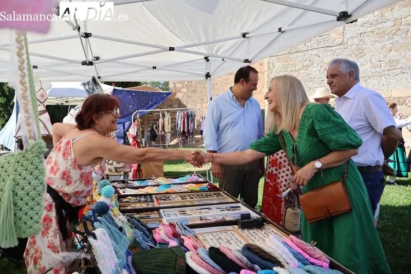 Foto 8 - Cerca de 40 puestos llenan de artesan&iacute;a y productos tradicionales el Mercado Medieval de Alba de Tormes