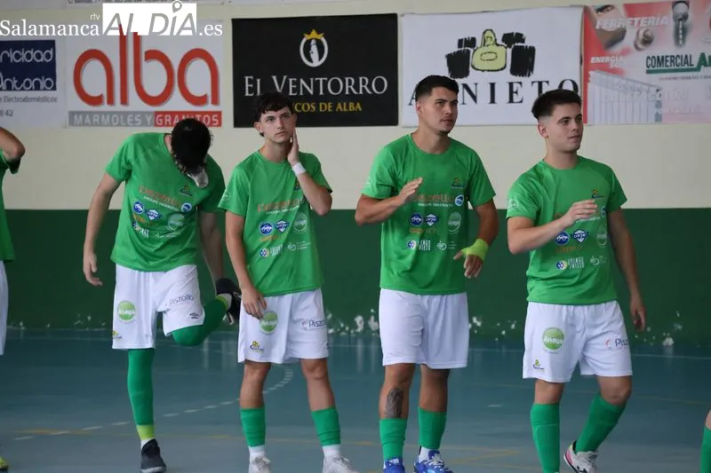 Foto 3 - El CD Albense FS conquista el Trofeo Villa Alba de Tormes desde los penaltis
